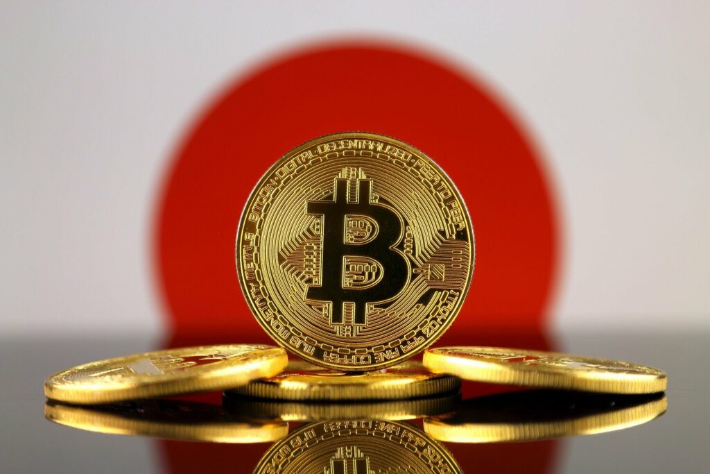 日本の国旗とビットコイン