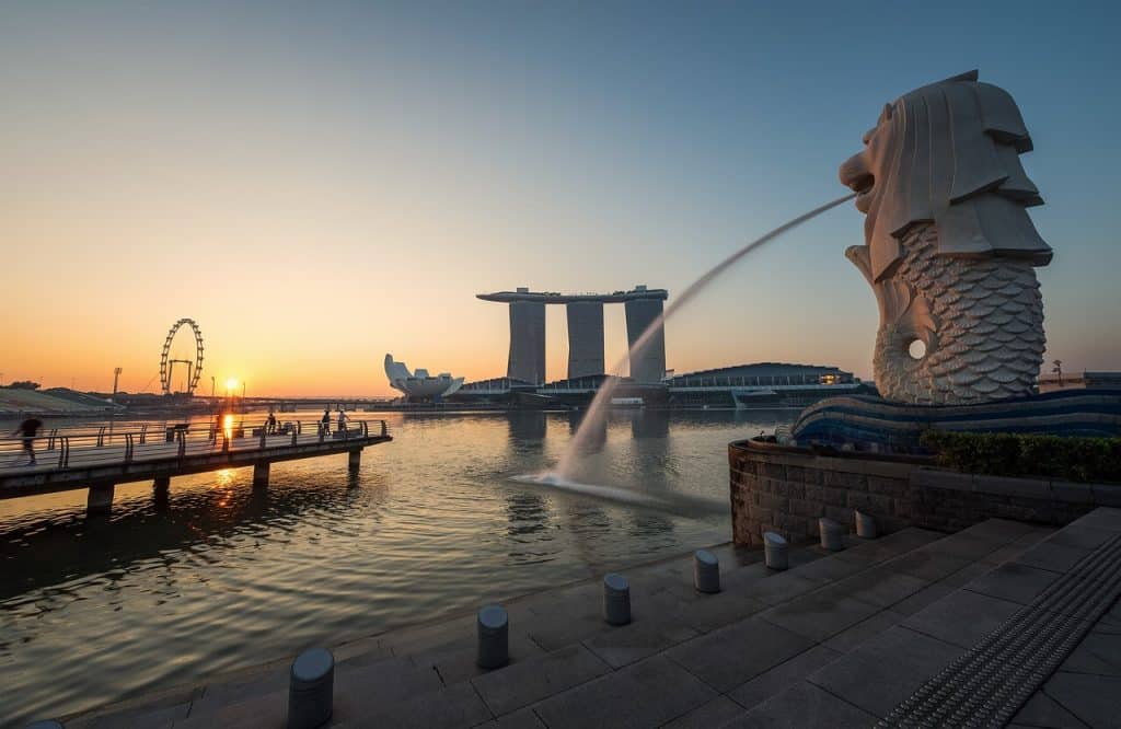 シンガポール、リテール市場での仮想通貨投機を